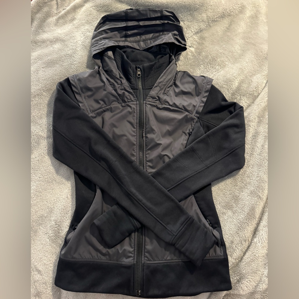 Lululemon Snug Sprinter Jacket